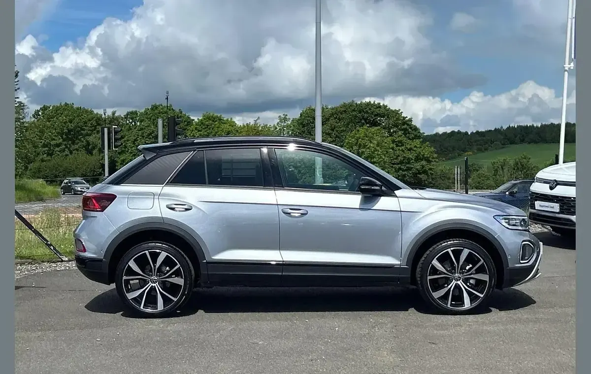 New VW T-Roc Design 113 HP (83 kW) 2026 Silver SUV