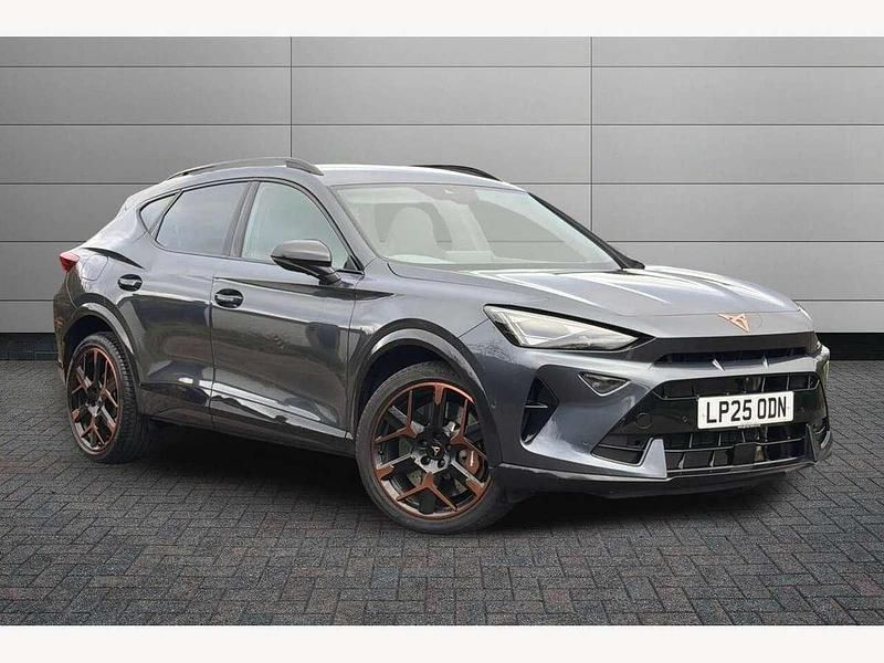 Magnetic tech matte grey Used 2025 Cupra Formentor VZ3 SUV | £38,500 - Image 1/3