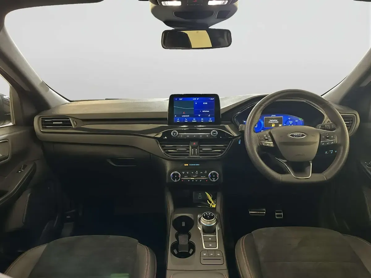 Begagnad Ford Kuga ST-Line X 225 HK (165 kW) 2023 Svart SUV