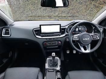 Used Kia XCeed 158 HP (116 kW) 2021 Yellow SUV