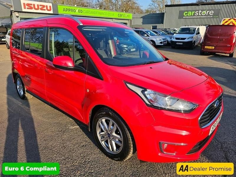 Used Ford Tourneo Titanium 120 HP (88 kW) 2021 Red MPV