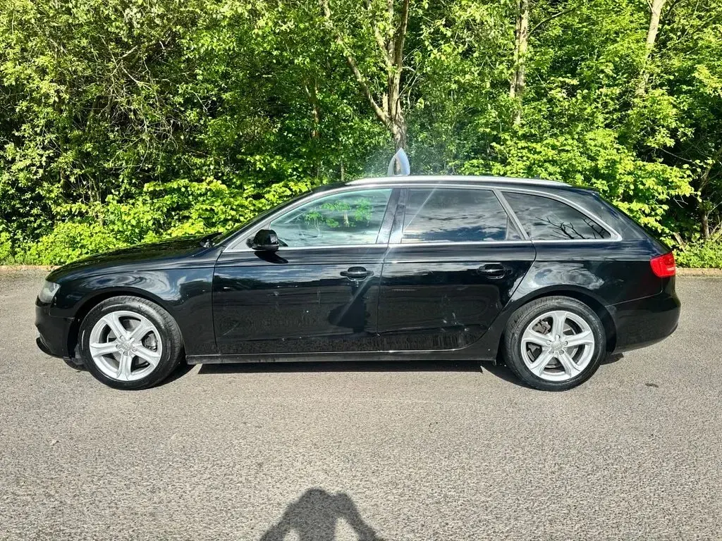 Used Audi A4 163 HP (119 kW) 2014 Black Estate