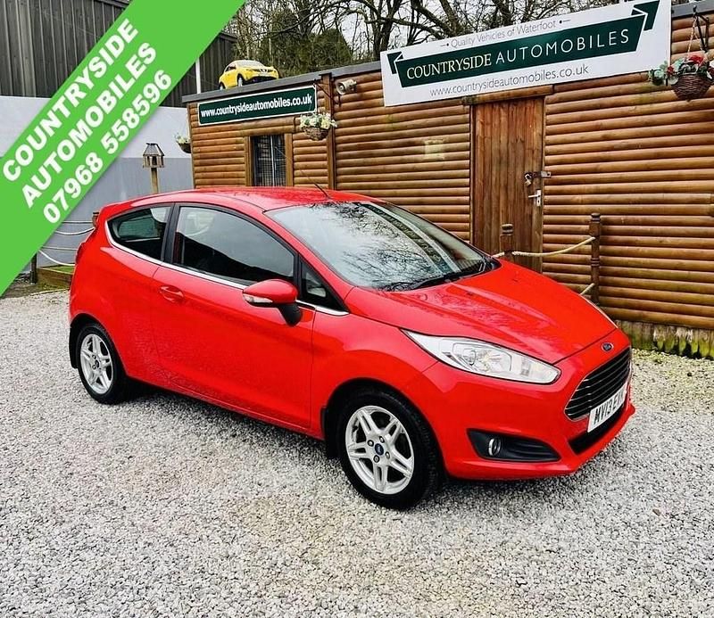 Used Ford Fiesta Zetec 82 HP (60 kW) 2013 Red Hatchback