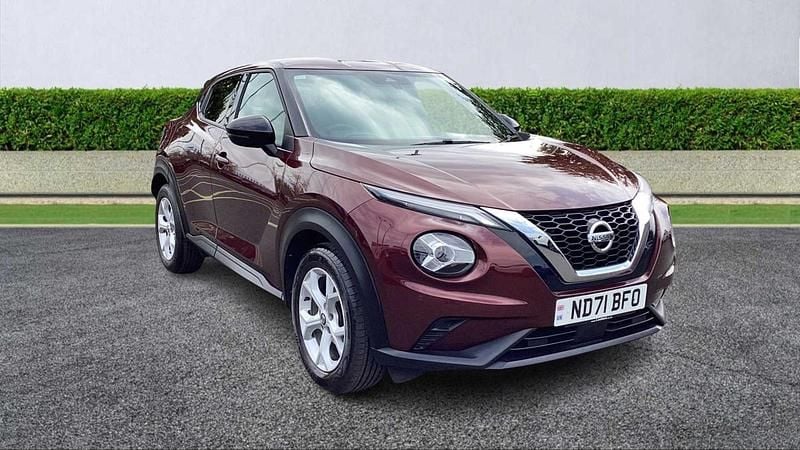 Red Used 2021 Nissan Juke N-Connecta SUV | £13,245 (Fair price) - Image 1/4