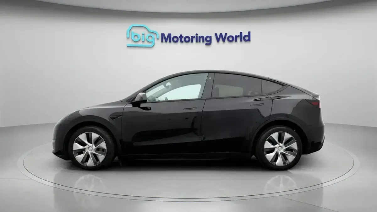 Used Tesla Model Y Long Range AWD 378 kW (514 HP) 2022 Black SUV