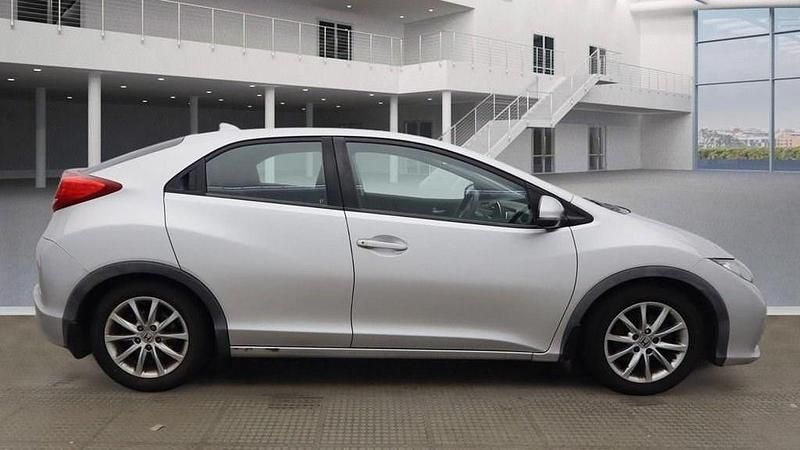 Used Honda Civic SE 142 HP (104 kW) 2012 Silver Hatchback