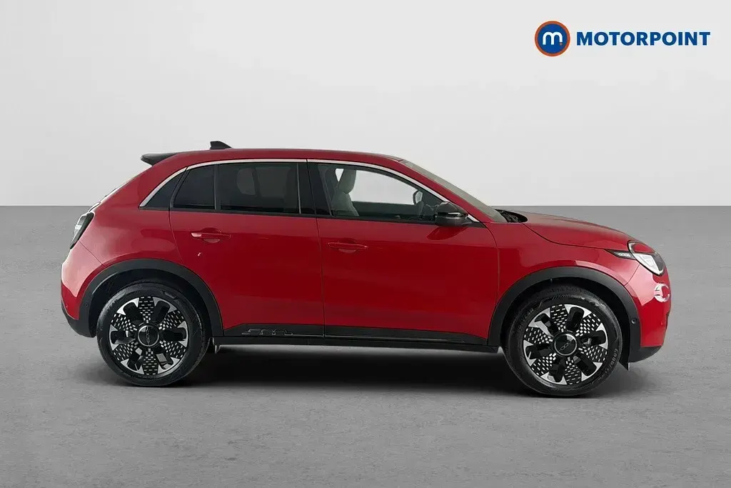 Used Fiat 600 La Prima 114 kW (156 HP) 2025 Red SUV