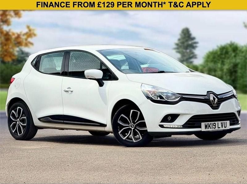 White Used 2019 Renault Clio IV Play Hatchback | £6,000 (Good price) - Image 1/3