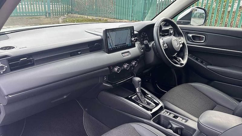 Second-hand Honda HR-V Advance 131 CP (96 kW) 2024 Alb SUV