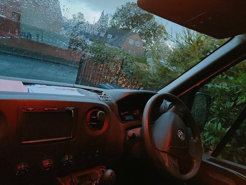 Image 4/4