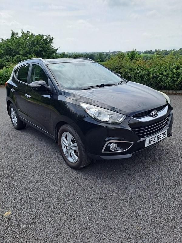Black Used 2012 Hyundai ix35 Premium SUV | £3,750 (Fair price) - Image 1/4