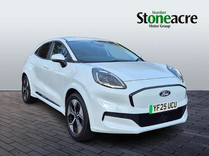 White Used 2025 Ford Puma Gen-E Select Hatchback | £22,995 - Image 1/4