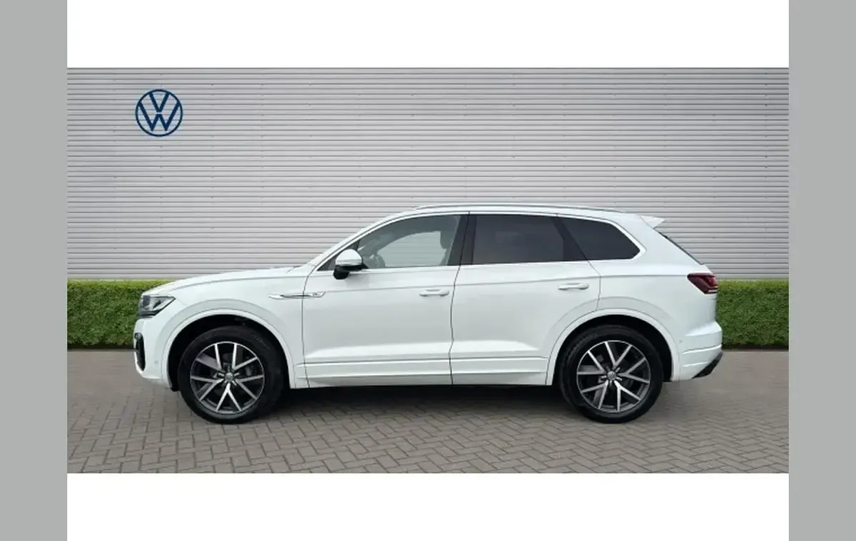 Used VW Touareg R-line 231 HP (169 kW) 2019 White SUV