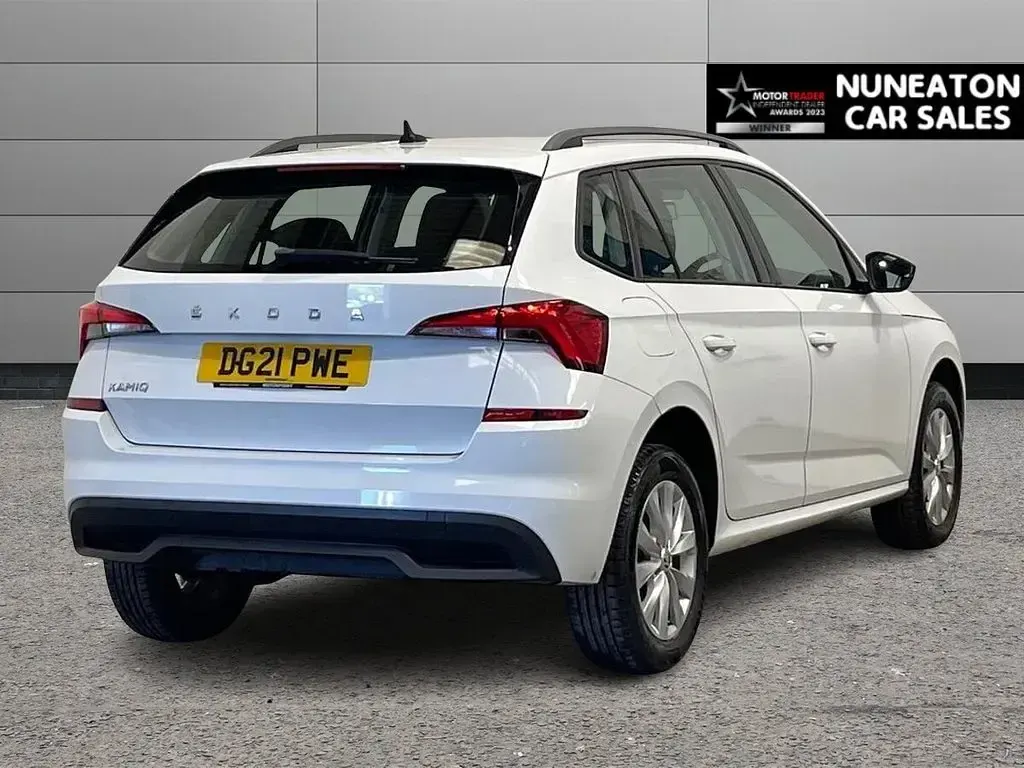Used Skoda Kamiq 95 HP (69 kW) 2021 White SUV