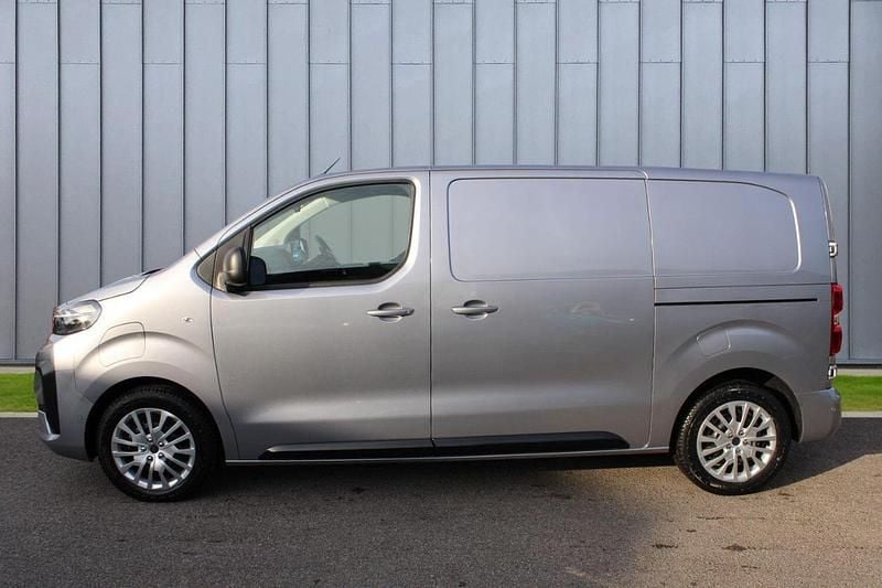 New Peugeot e-Expert 98 kW (134 HP) 2025 Grey Van