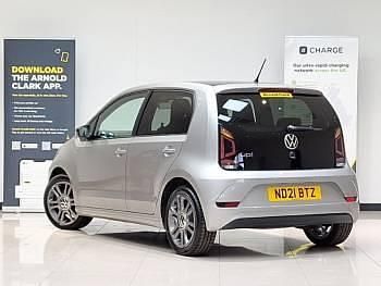 Begagnad VW up! R-line 65 HK (47 kW) 2021 Silver Halvkombi