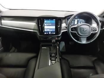Used Volvo V90 Momentum 190 HP (139 kW) 2020 Blue Estate