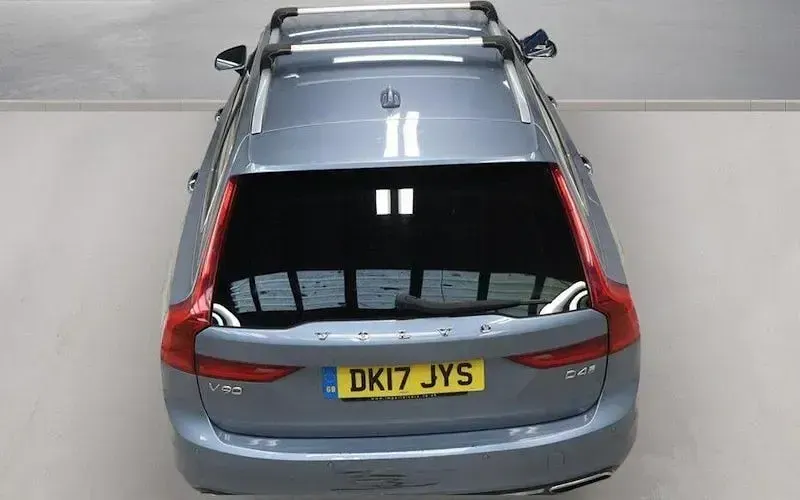 Used Volvo V90 Inscription 190 HP (139 kW) 2017 Blue Estate