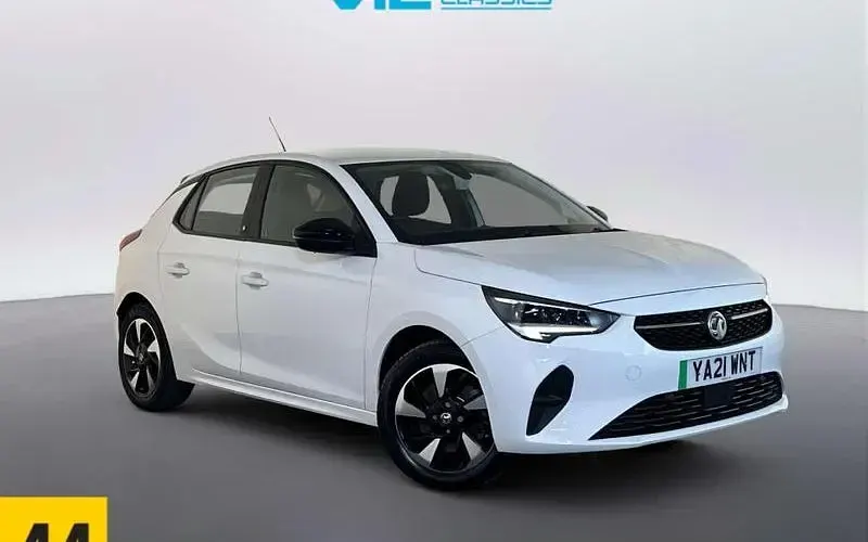 Begagnad Vauxhall Corsa-e 100 kW (136 HK) 2021 Halvkombi