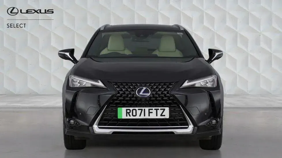 Used Lexus UX 150 kW (204 HP) 2021 Black SUV