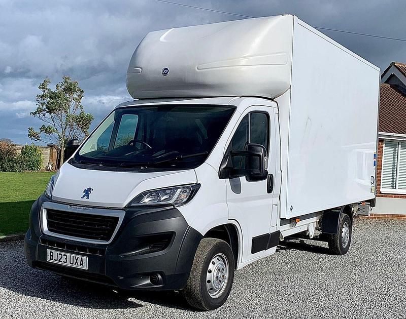 Used Peugeot Boxer S 140 HP (102 kW) 2023 White Van