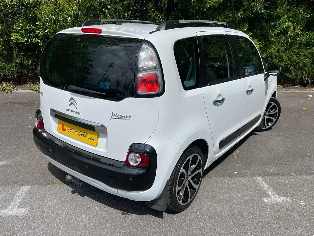 Used Citroën C3 Picasso Platinum 2017 White MPV