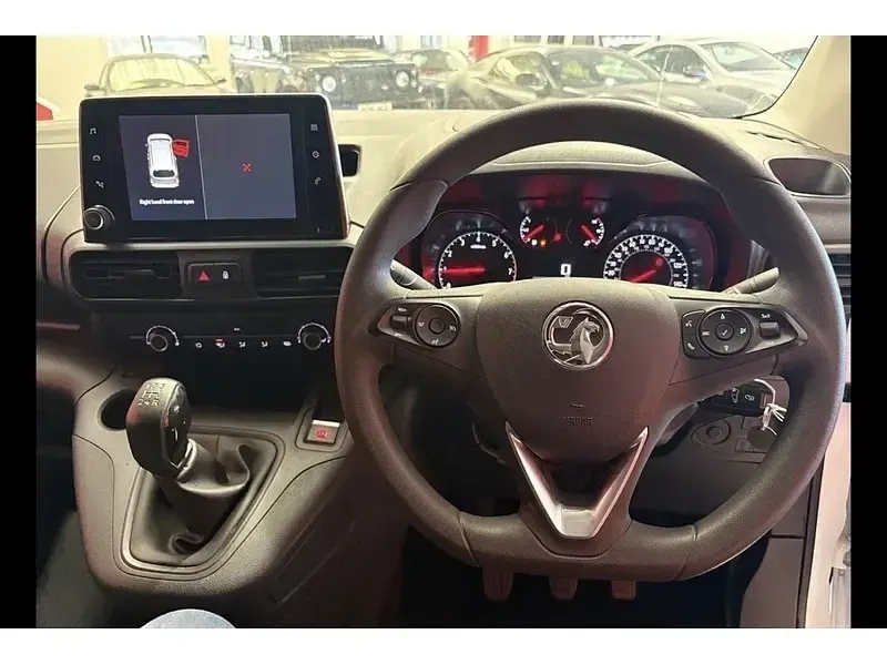 Used Vauxhall Combo 100 HP (73 kW) 2023 White MPV