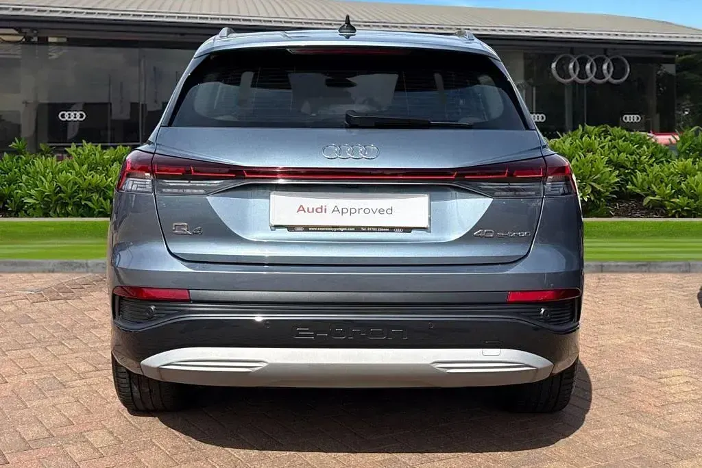 Used Audi Q4 e-tron Sport 150 kW (204 HP) 2025 Blue SUV