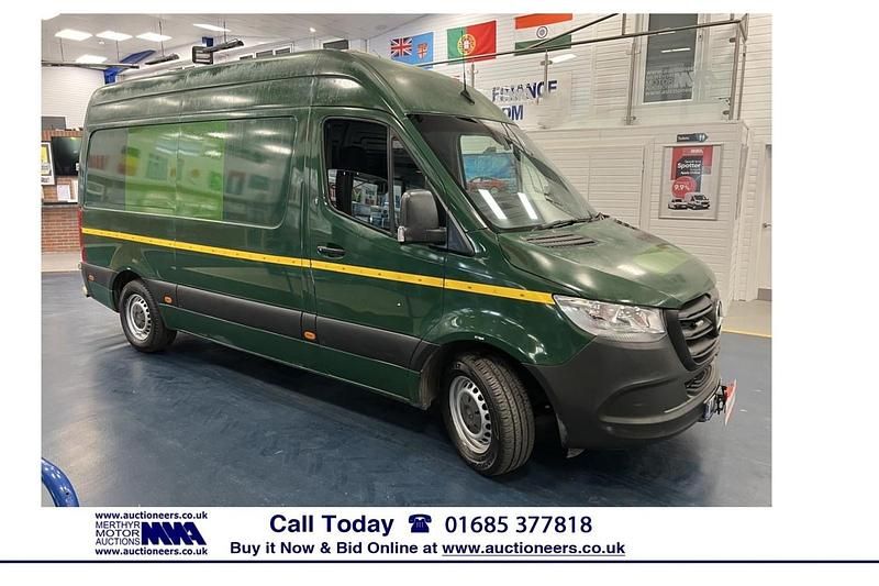Used Mercedes Sprinter 163 HP (119 kW) 2019 White Van