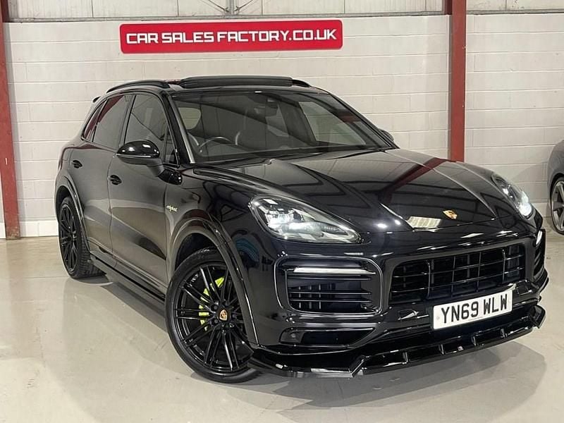 Black Used 2019 Porsche Cayenne SUV | £42,995 (Expensive) - Image 1/4