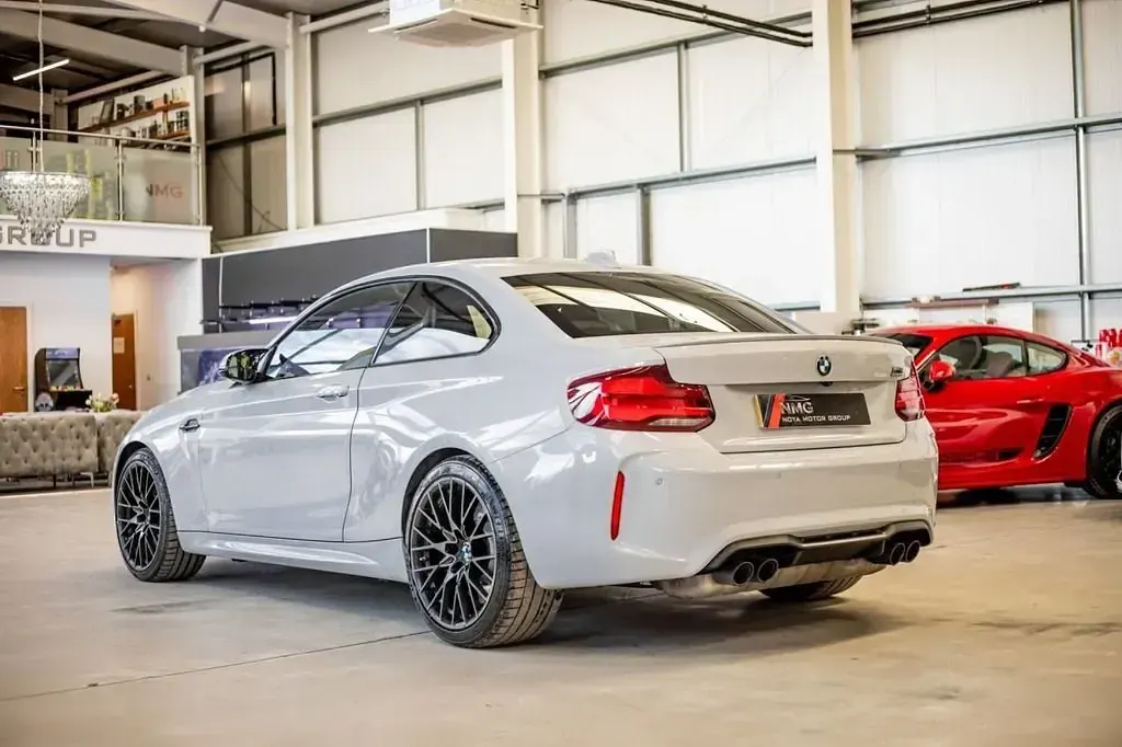 Begagnad BMW M2 Competition Edition 410 HK (301 kW) 2020 Grå Sportkupé
