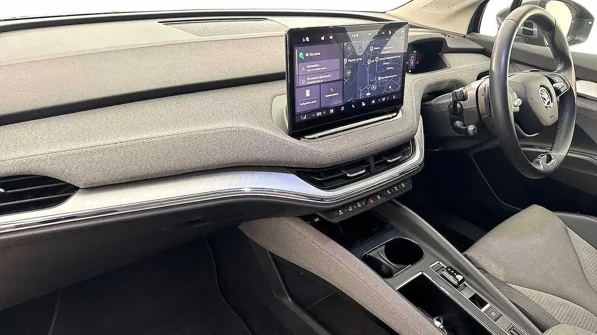 Usado Skoda Enyaq iV 210 kW (286 CV) 2024 Gris SUV