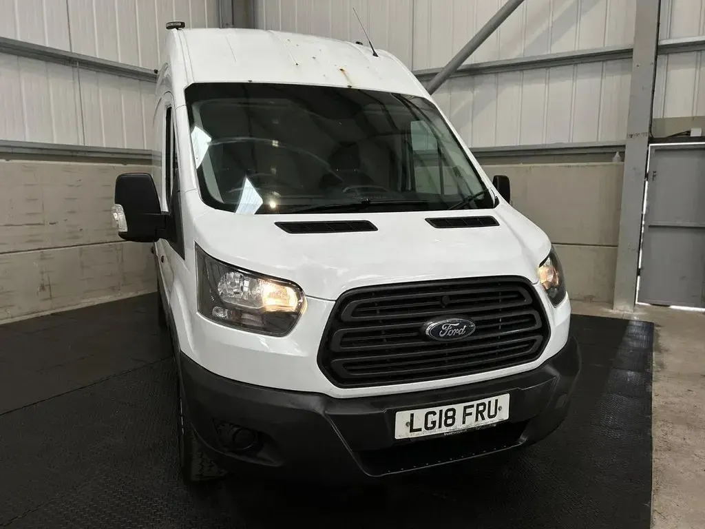 Used Ford Transit 130 HP (95 kW) 2018 White Van
