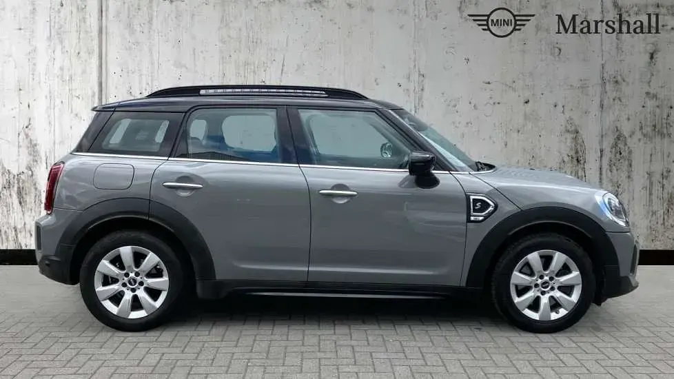 Usado Mini Cooper S Countryman Classic 178 HP (130 kW) 2022 Cinzento SUV