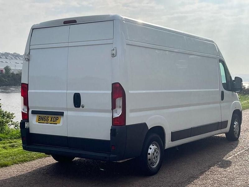 Used Peugeot Boxer 130 HP (95 kW) 2016 White Van
