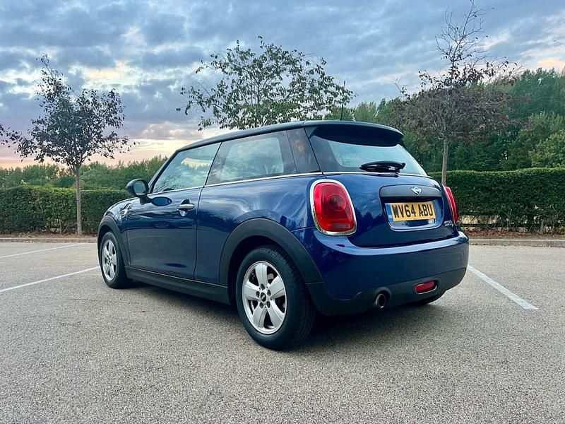 Usado Mini Cooper D Hatch 2014 Azul Utilitario