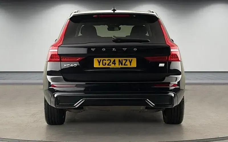 Used Volvo XC60 Ultimate 455 HP (334 kW) 2023 Onyx black SUV