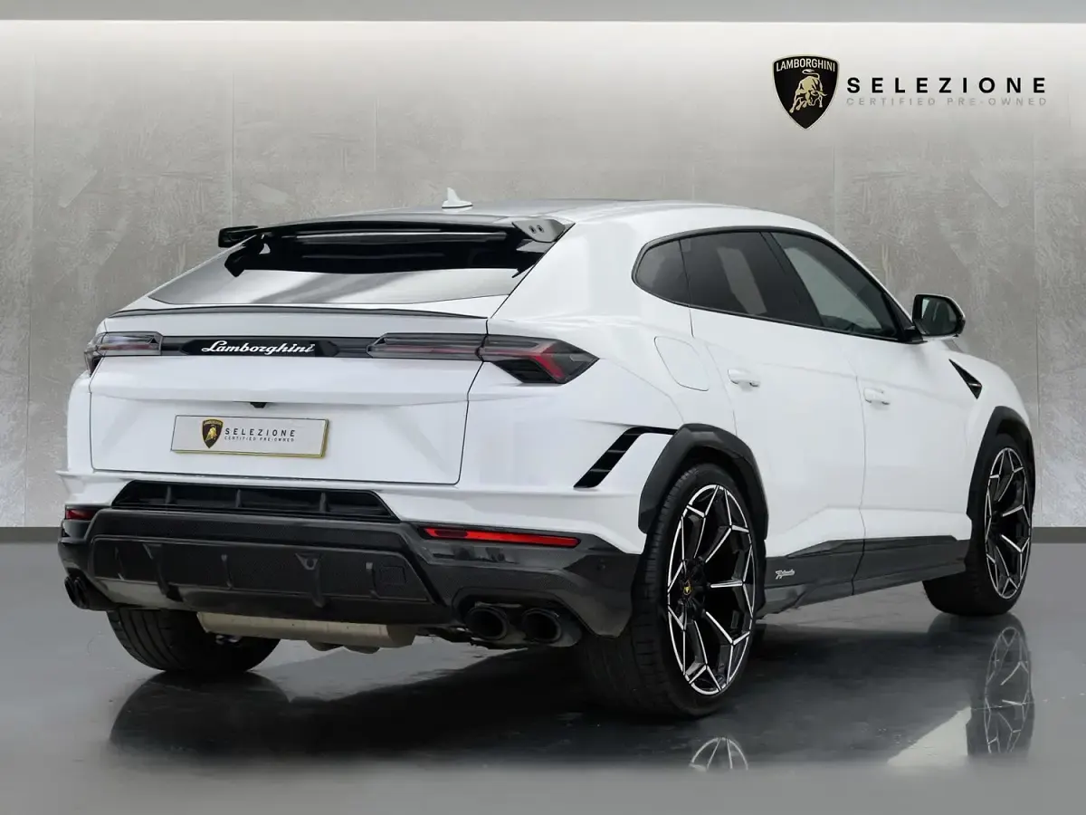 Used Lamborghini Urus 2024 White SUV