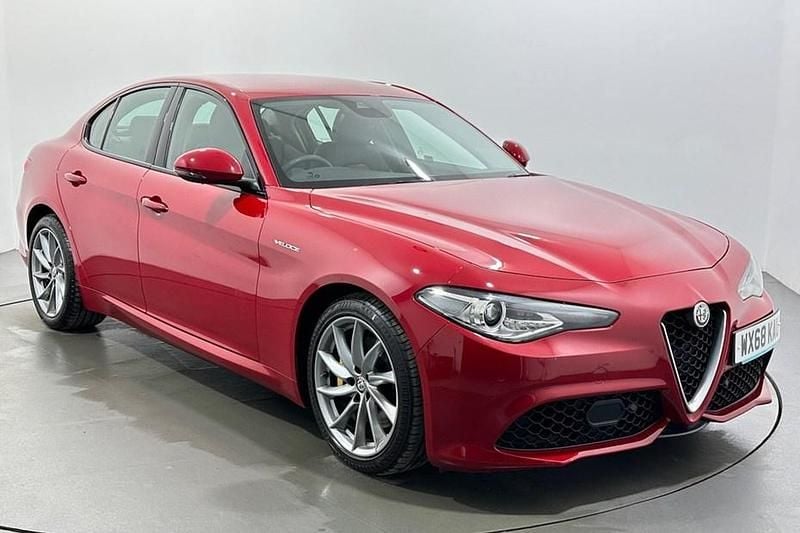 Used Alfa Romeo Giulia Veloce 280 HP (205 kW) 2018 Red Sedan