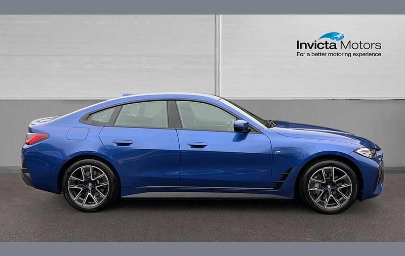 Used BMW i4 M Sport 250 kW (340 HP) 2023 Portimao blue Sedan
