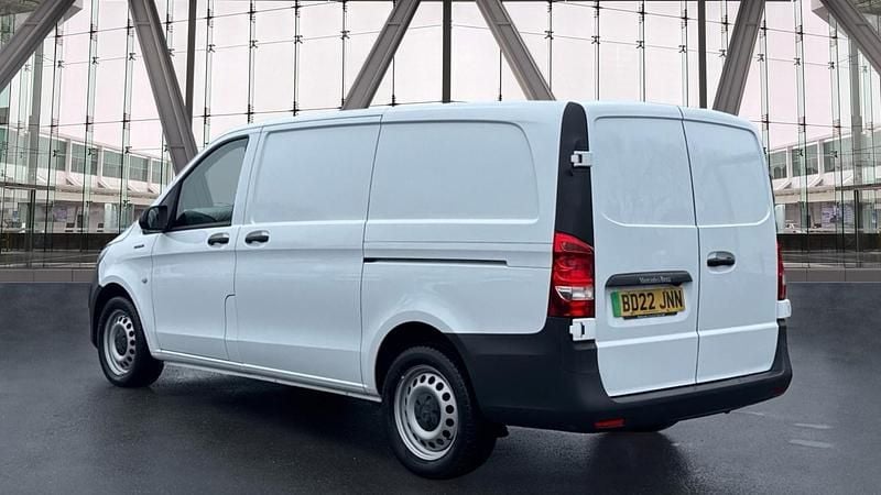 Used Mercedes e-Vito Progressive 85 kW (116 HP) 2022 White MPV