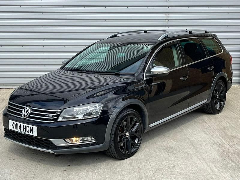 Black Used 2014 VW Passat Estate | £6,450 (Fair price) - Image 1/4