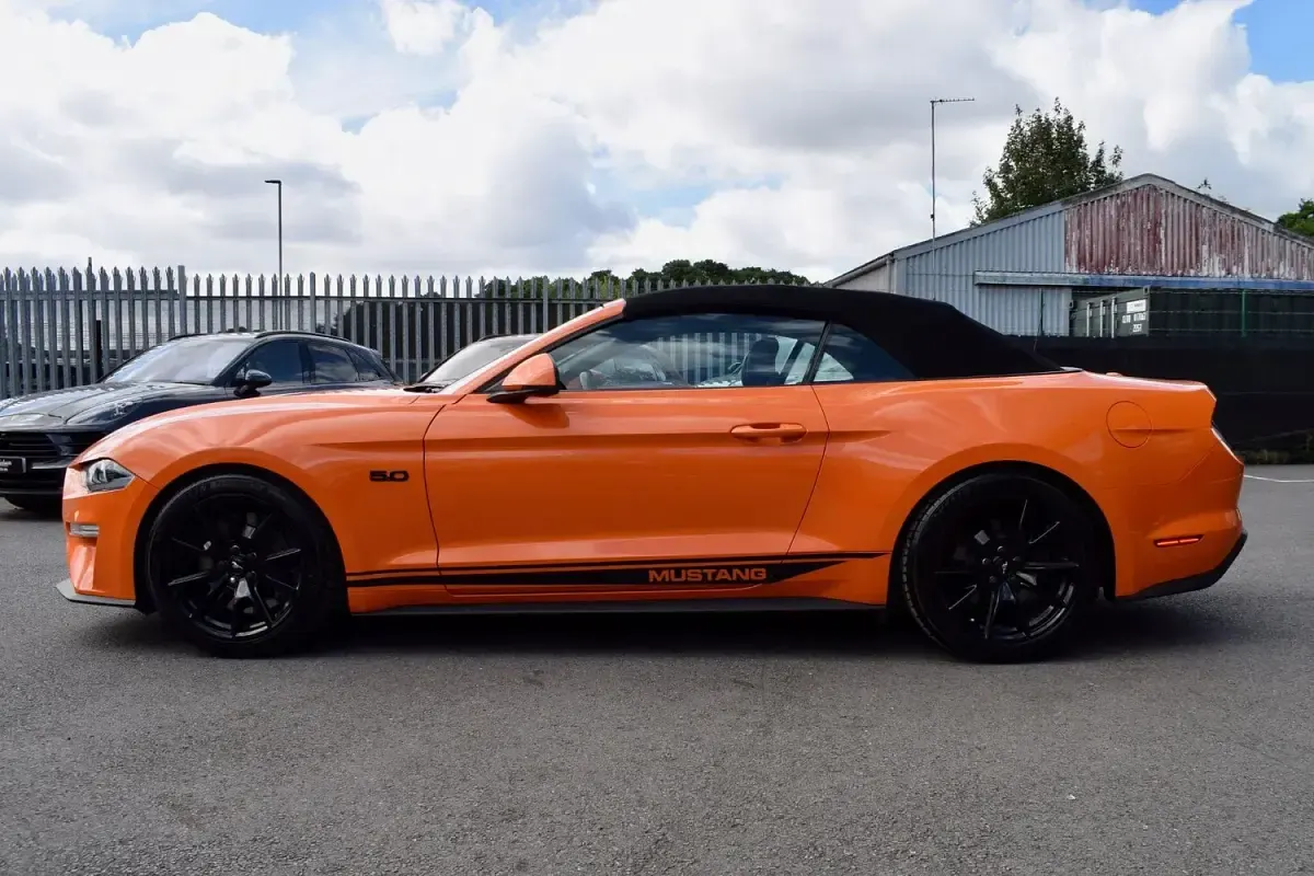 Used Ford Mustang 2020 Orange Cabriolet