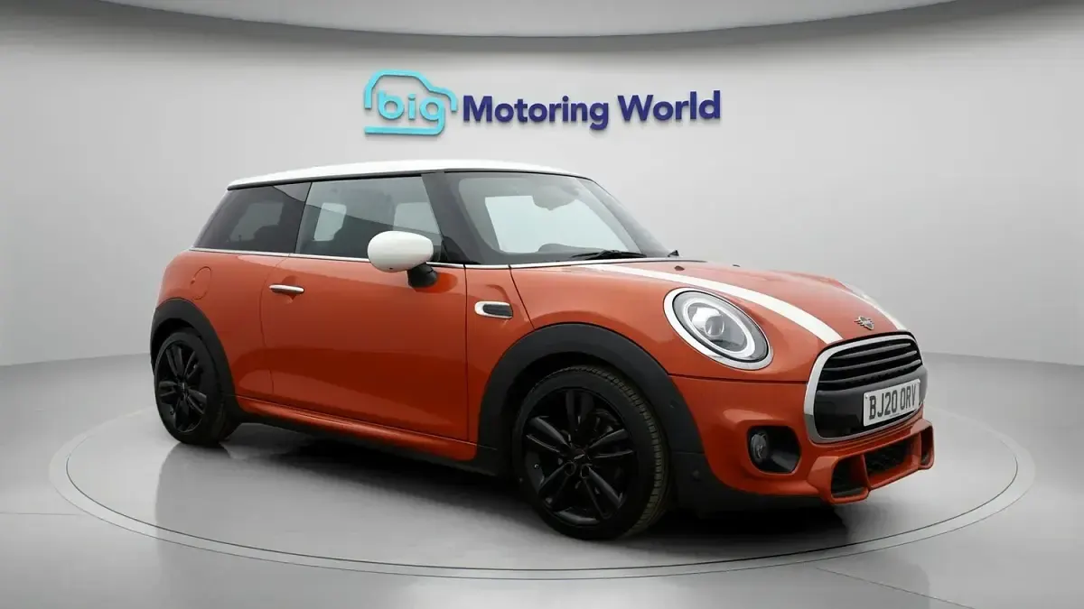 Used Mini Cooper Hatch 136 HP (100 kW) 2020 Hatchback