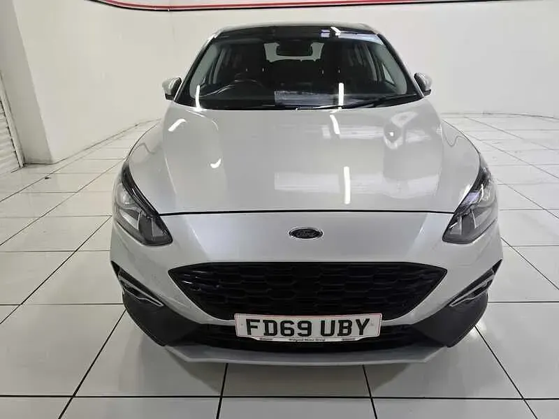 Used Ford Focus Active X 125 HP (91 kW) 2020 Silver Hatchback