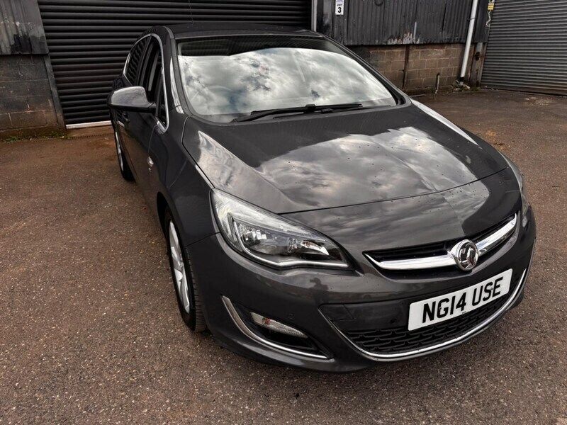 Grey Used 2014 Vauxhall Astra SRi Hatchback | £3,790 (Fair price) - Image 1/4