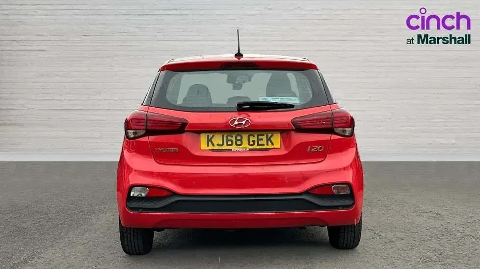 Używany Hyundai i20 SE 84 KM (61 kW) 2019 Czerwony Hatchback