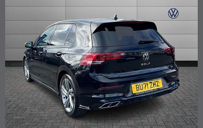 Used VW Golf VIII R-line 147 HP (108 kW) 2021 Black Hatchback
