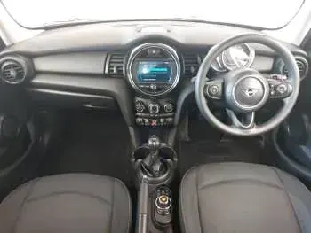 Used Mini ONE Comfort 102 HP (75 kW) 2020 White Hatchback