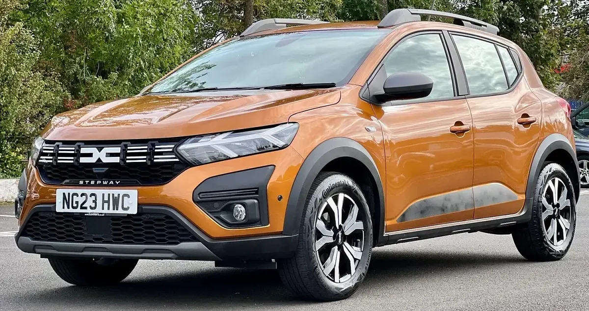 Used Dacia Sandero Journey 91 HP (66 kW) 2023 Orange Hatchback